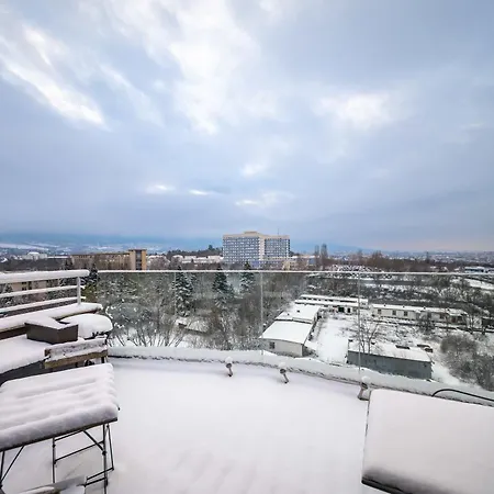 Apartment Sunny 1br With Balcony *